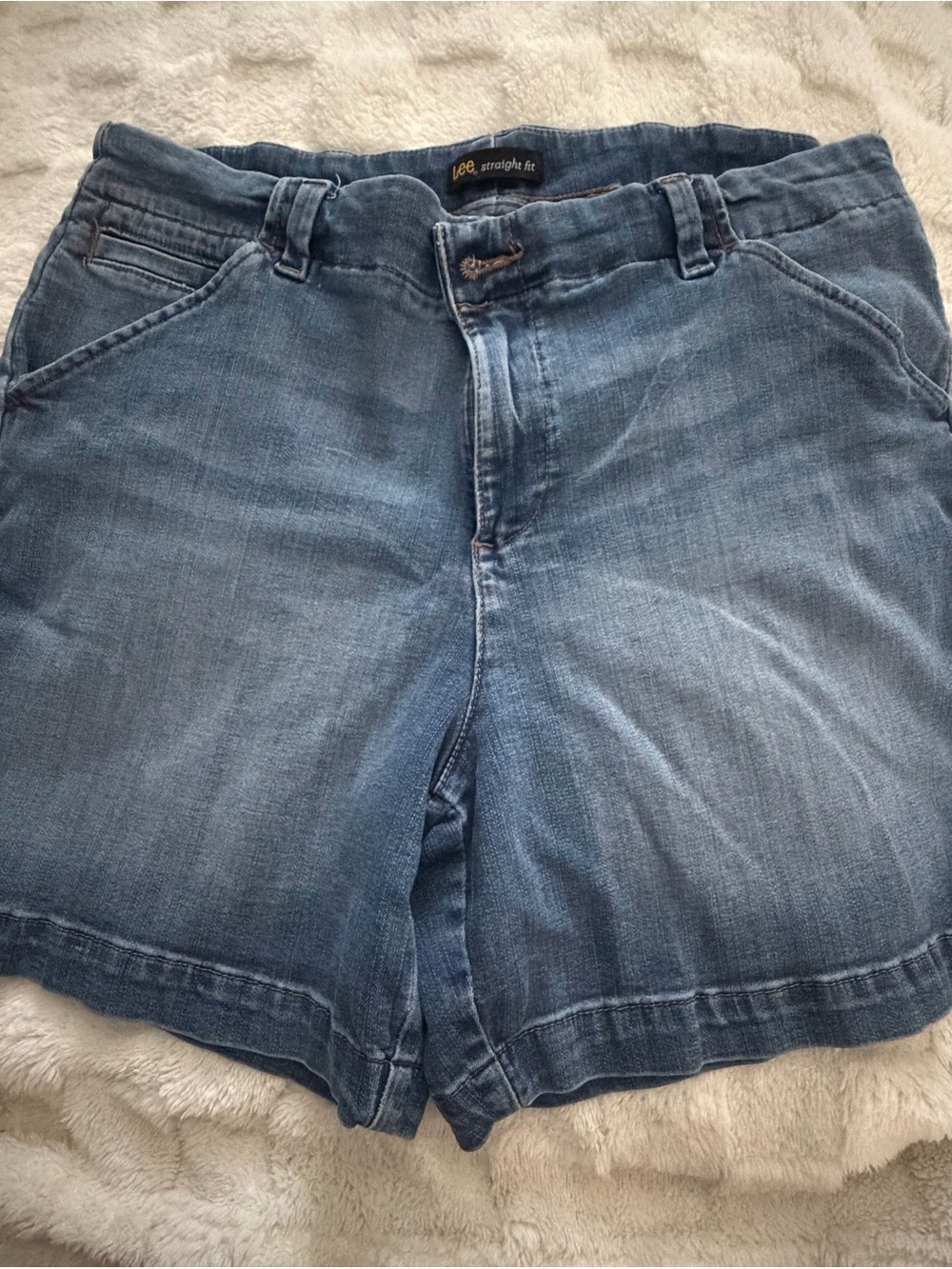 Lee Women's Medium Wash Denim Shorts - Casual Fit